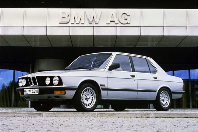 Характеристики BMW 5-серия (E28) 4 дв. седан 1981 – 1988
