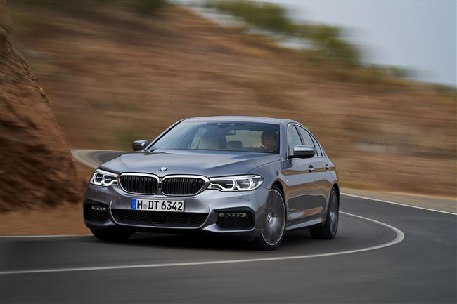 BMW 5 серии: технические характеристики, поколения, фото | Комплектации и цены БМВ 5 серии