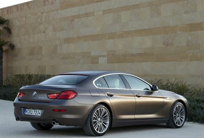 BMW 6-Series 2012, седан, 3 поколение, F06 (06.2012 - 02.2015) - технические характеристики и комплектации