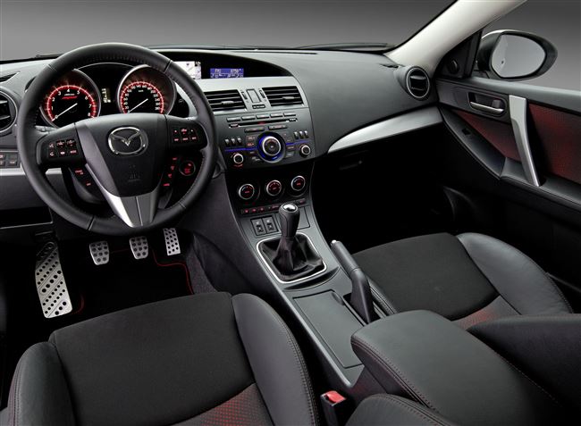 Технические характеристики Mazda 3 (Мазда 3) | Модификации Мазда 3