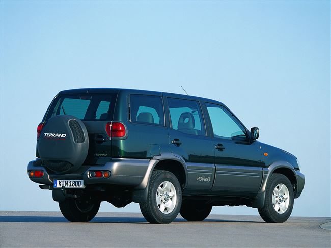 Nissan Terrano II (1993-2006) технические характеристики, фото и обзор