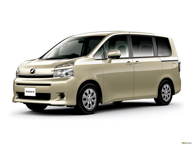 Toyota Voxy: технические характеристики, поколения и фото — Комплектации и цены Toyota Voxy