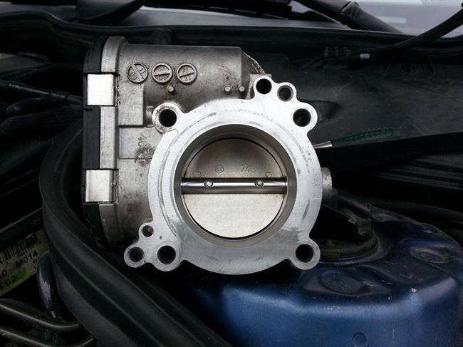 Онлайн руководства по ремонту и эксплуатации автомобилей Skoda Superb с 2001 года, система зажигания бензиновых двигателей, читать и скачать инструкции по ремонту, техническому обслуживанию, эксплуатации автомобилей